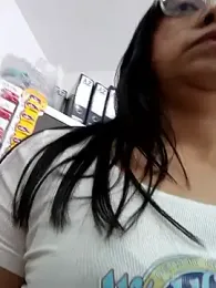 Violeta-Stationery_7 webcam model stream image