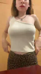 Belu96 webcam model stream image