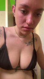Luuxxxx webcam cam4 model stream image