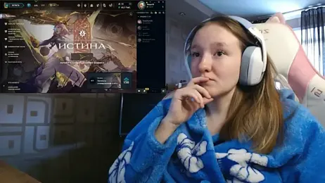 MoonlishSiren webcam model stream image
