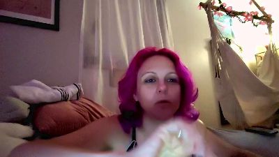 tatttree webcam cam4 model stream image