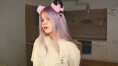 ChangMcrae webcam model stream image