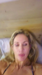 Milyjeje webcam model stream image