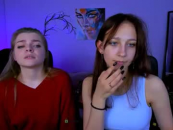 laura_queen_ webcam model stream image