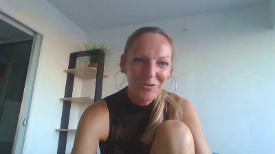 sisensuelle webcam model stream image