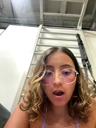 Kay_LustyWife webcam model stream image