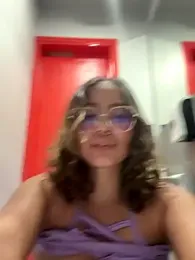 Kay_LustyWife webcam model stream image