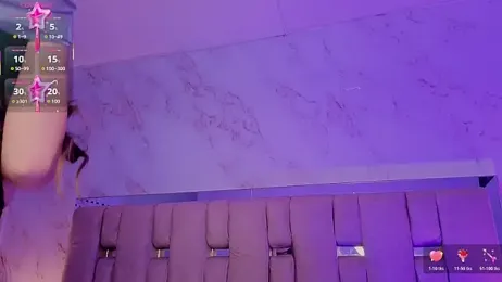 ZharaLux webcam model stream image