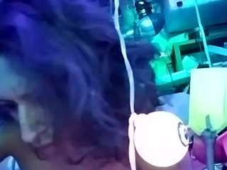 gurlnips webcam model stream image