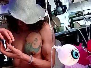 gurlnips webcam model stream image