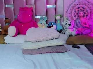 briannyveliz webcam model stream image