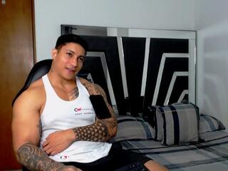 Noah Harris webcam model stream image