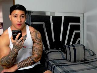 Noah Harris webcam model stream image