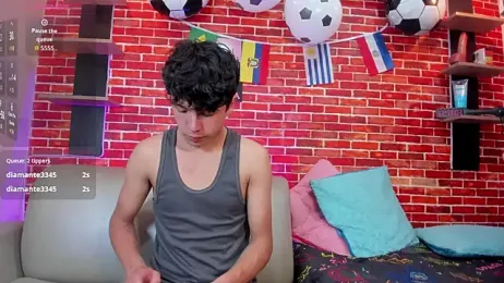 Hoot_boyss_ webcam model stream image