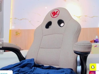 valirya-devote webcam model stream image