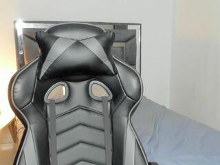 Enzo Slora webcam model stream image