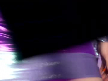 littlee33 webcam model stream image