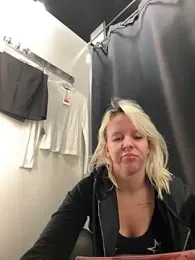 LikaCat webcam stripchat model stream image