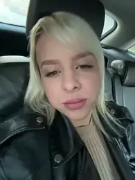LikaCat webcam model stream image