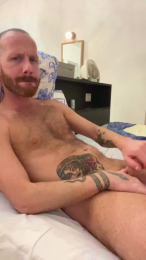 Redoutside webcam model stream image