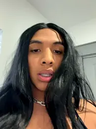 Ashleythelatina webcam model stream image