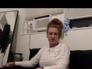 koyoteej webcam camsoda model stream image