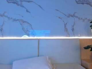 megan-charles webcam model stream image
