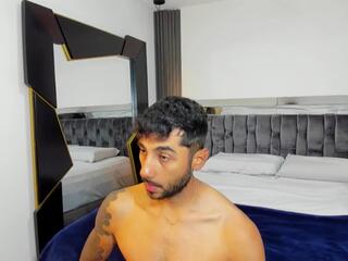 Marc Thompson webcam model stream image