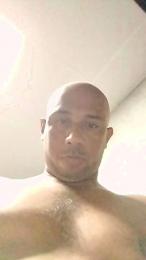 Morbo235 webcam model stream image