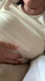 Bambi223 webcam cam4 model stream image