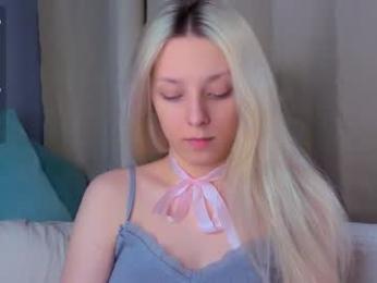 peek_in_my_window webcam model stream image