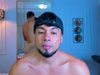 hotcrew_ webcam model stream image