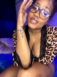 riri_brunnete webcam model stream image