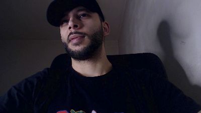 Henryaxe webcam cam4 model stream image