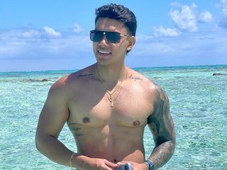 Noah Avery webcam model stream image