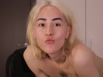 laliwhite webcam model stream image