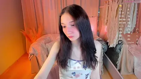 MilliMouse webcam stripchat model stream image
