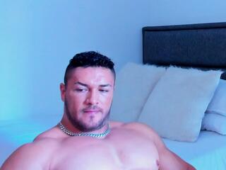Tatan Uribe webcam model stream image