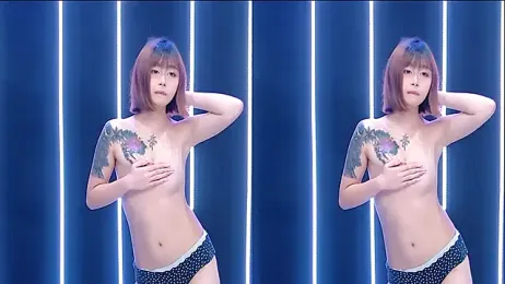 queen-001 webcam model stream image