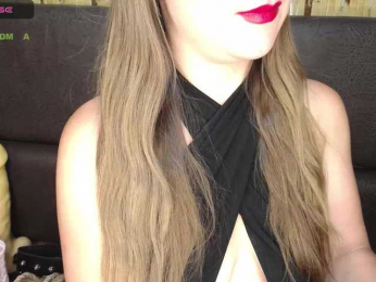 Meghan-M webcam model stream image