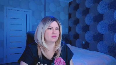 eyescrystal_ webcam model stream image