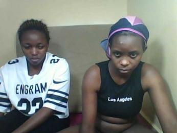 Badsgirles webcam model stream image