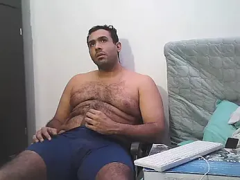 AlphaLatinoBear webcam model stream image
