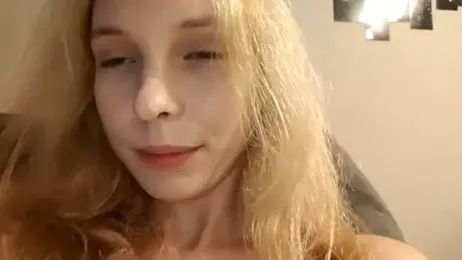 Fafa_Fluff webcam model stream image