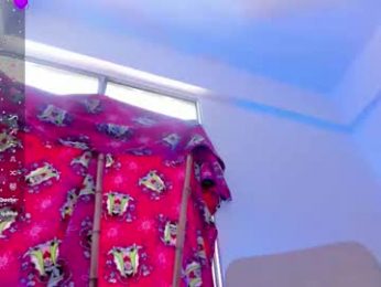 laura_hills18 webcam chaturbate model stream image