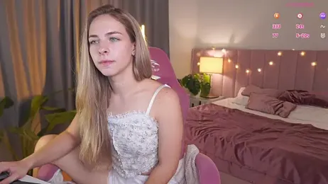 ShinyBarbie webcam model stream image