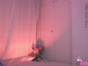 adaaraa_ webcam model stream image