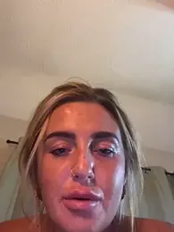CharlottemilfUKx webcam stripchat model stream image