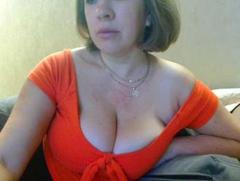_Brionia_ webcam model stream image