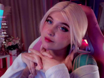 HoneyCherry webcam model stream image